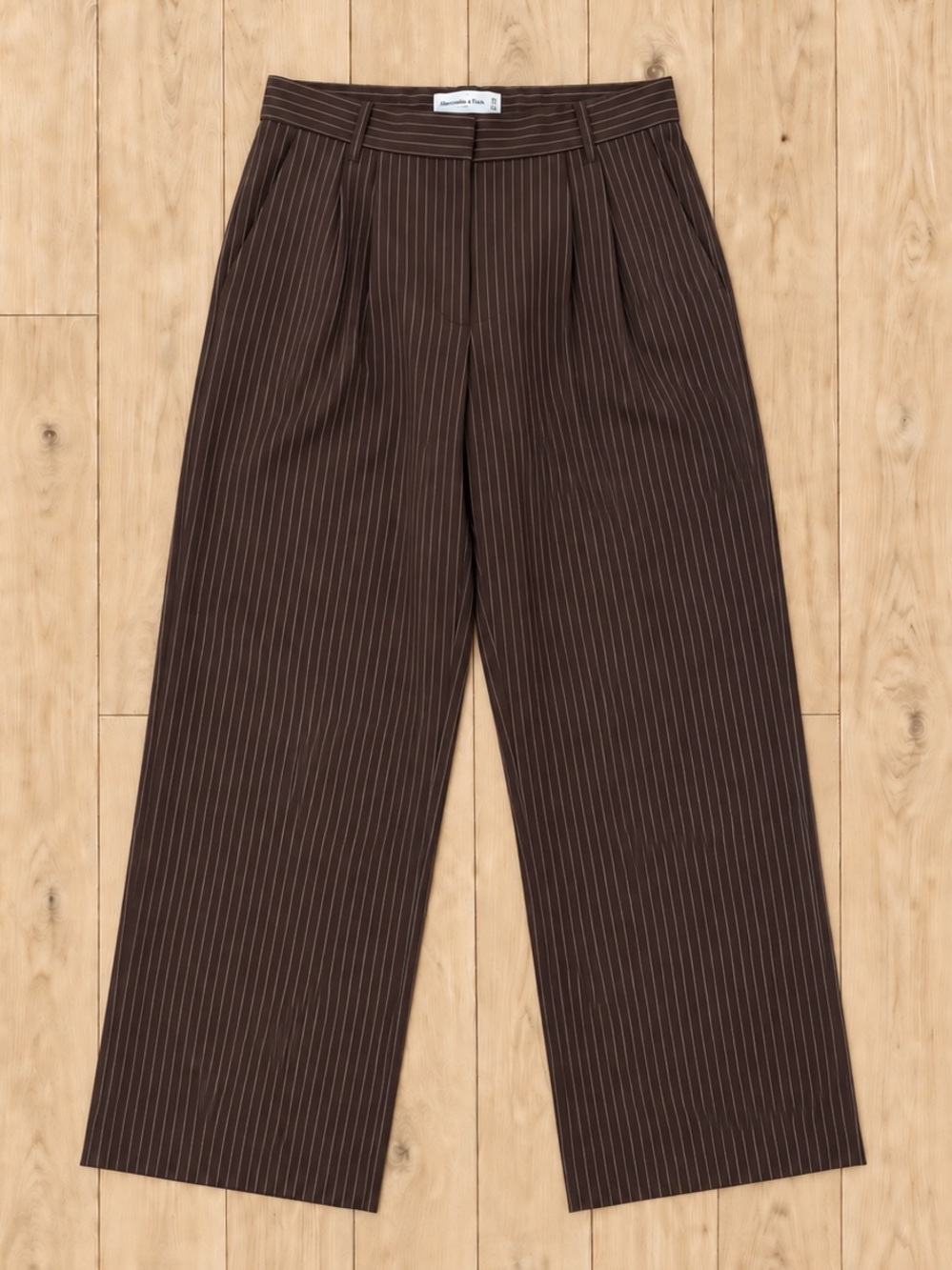 Abercrombie Sloane Low Rise Wide Leg Pants Dark Brown Pinstripe 29 Short